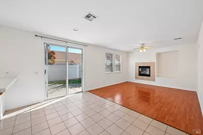 231 Roundhill Court, Vacaville, CA 95687 - Photo 11