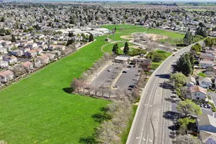 231 Roundhill Ct, Vacaville, CA 95687 - Photo 43