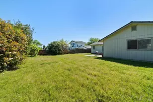 244 Woodhill Dr, Redding, CA 96003 - Photo 37