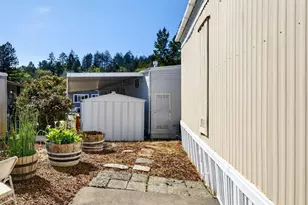 117 Oakwood Ln, Santa Rosa, CA 95409 - Photo 19