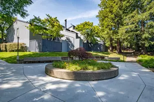 8 Ace Ct, Fairfax, CA 94930 - Photo 21