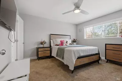 451 Alamo Drive, Vacaville, CA 95688 - Photo 23