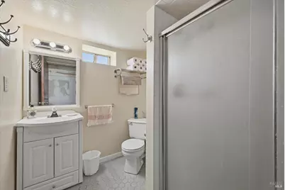 16625 Pinecrest Court, Hidden Valley Lake, CA 95467 - Photo 27