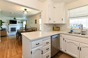 2461 Pacific St, Napa, CA 94558 - Photo 11