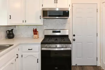 2461 Pacific Street, Napa, CA 94558 - Photo 13