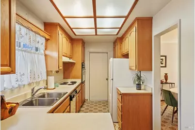 724 E Atlantic Avenue, Fairfield, CA 94533 - Photo 13