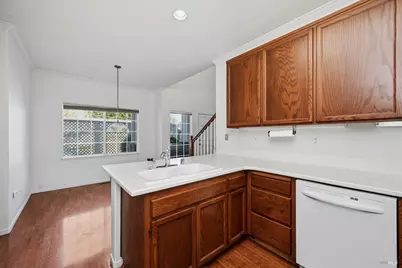 1005 SE Woodlake Drive, Santa Rosa, CA 95405 - Photo 11