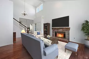 1005 SE Woodlake Dr, Santa Rosa, CA 95405 - Photo 5