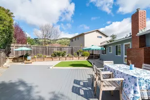 281 San Carlos Way, Novato, CA 94945 - Photo 19