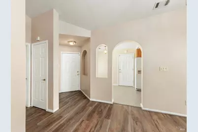 944 Bauman Court, Suisun City, CA 94585 - Photo 11