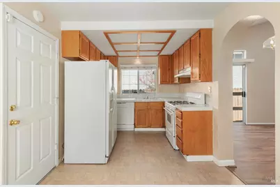 944 Bauman Court, Suisun City, CA 94585 - Photo 15