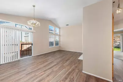 944 Bauman Court, Suisun City, CA 94585 - Photo 5