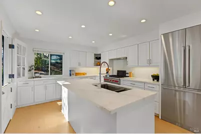 5002 Paradise Drive, Tiburon, CA 94920 - Photo 17