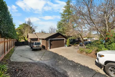 8 Circle Road, San Rafael, CA 94903 - Photo 5