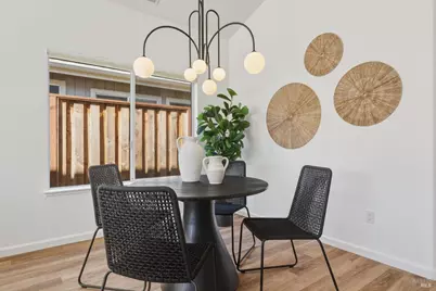 864 Bob Crosby Way, Windsor, CA 95492 - Photo 9