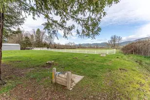 10450 Main St, Potter Valley, CA 95469 - Photo 25