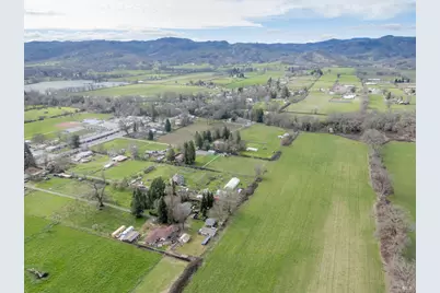 10450 Main Street, Potter Valley, CA 95469 - Photo 37