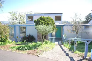 24 La Cresta Dr, Petaluma, CA 94952 - Photo 1