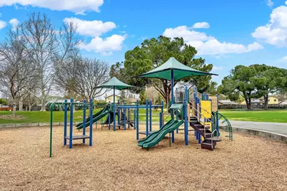 116 Alturas Court, Vacaville, CA 95688 - Photo 77