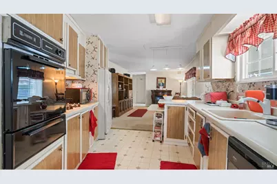 300 E H Street #74, Benicia, CA 94510 - Photo 25