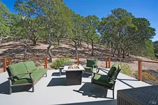 4727 Woodview Dr, Santa Rosa, CA 95405 - Photo 1