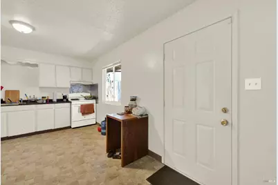 724 Delaware Street, Fairfield, CA 94533 - Photo 11