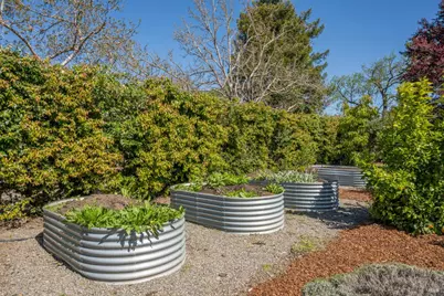 1101 Hedgeside Avenue, Napa, CA 94558 - Photo 19