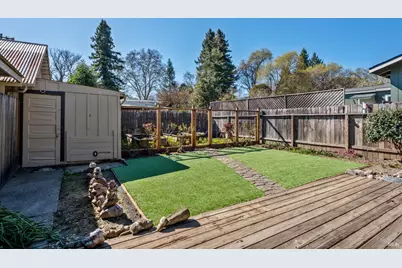 221 Ford Street, Ukiah, CA 95482 - Photo 3