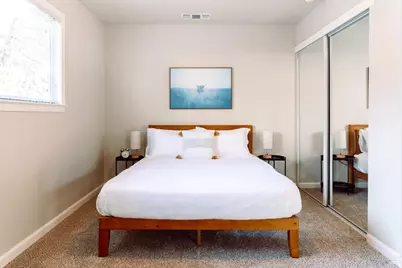 1723 Del Mar Avenue, Redding, CA 96003 - Photo 9