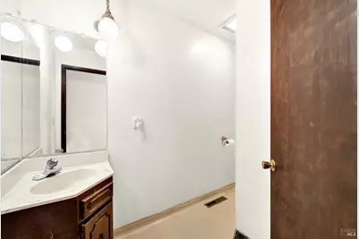 1090 Blueridge Drive, Napa, CA 94558 - Photo 9