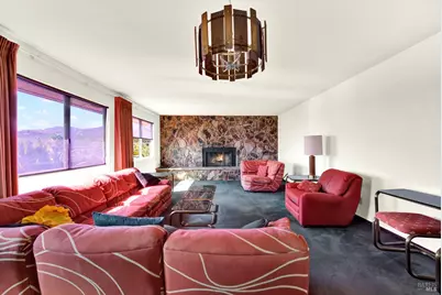 1090 Blueridge Drive, Napa, CA 94558 - Photo 3