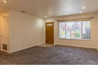 8383 Lasalle Avenue, Cotati, CA 94931 - Photo 17