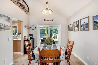 532 Walten Way, Windsor, CA 95492 - Photo 29