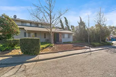 118 Yorkshire Court, Vallejo, CA 94591 - Photo 3