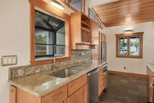 838 Oakwood Dr, Sonoma, CA 95476 - Photo 11