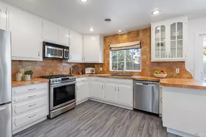 2272 W Park Avenue, Napa, CA 94558 - Photo 7