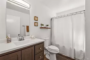 1366 Mission Dr, Sonoma, CA 95476 - Photo 9