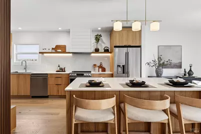 2034 Augustan Avenue, Santa Rosa, CA 95404 - Photo 9