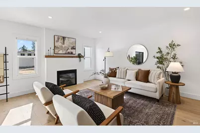 2034 Augustan Avenue, Santa Rosa, CA 95404 - Photo 7