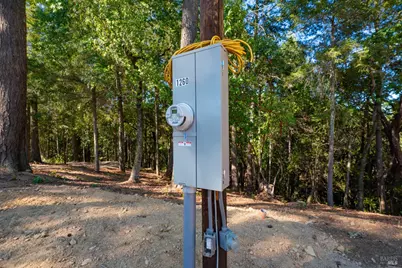 1260 Emerald Ranch Road, Healdsburg, CA 95448 - Photo 9