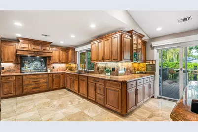 173 San Jose Court, Vacaville, CA 95688 - Photo 9