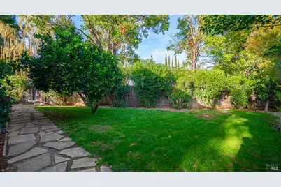 173 San Jose Court, Vacaville, CA 95688 - Photo 37