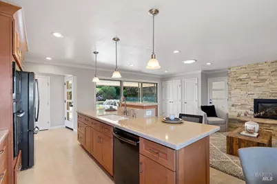 401 Valle Vista Avenue, Vallejo, CA 94590 - Photo 17