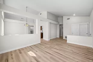 212 Laurelwood Way, Vacaville, CA 95687 - Photo 11