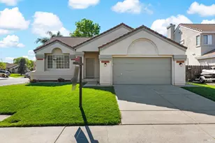 212 Laurelwood Way, Vacaville, CA 95687 - Photo 1