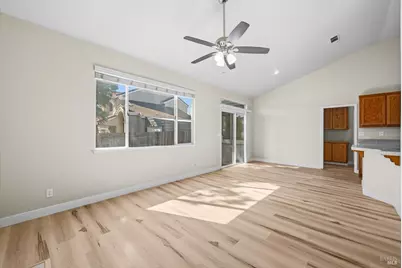 212 Laurelwood Way, Vacaville, CA 95687 - Photo 21