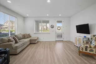 2482 Cinnabar Dr, Fairfield, CA 94533 - Photo 11