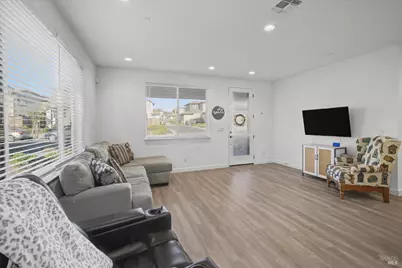 2482 Cinnabar Drive, Fairfield, CA 94533 - Photo 11