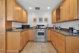 301 Broadway St, Petaluma, CA 94952 - Photo 17