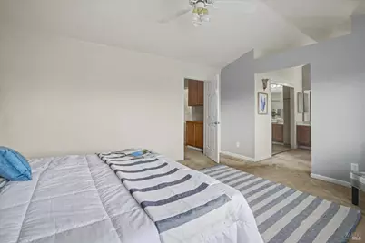 1030 Fox Hound Road, Vacaville, CA 95687 - Photo 17